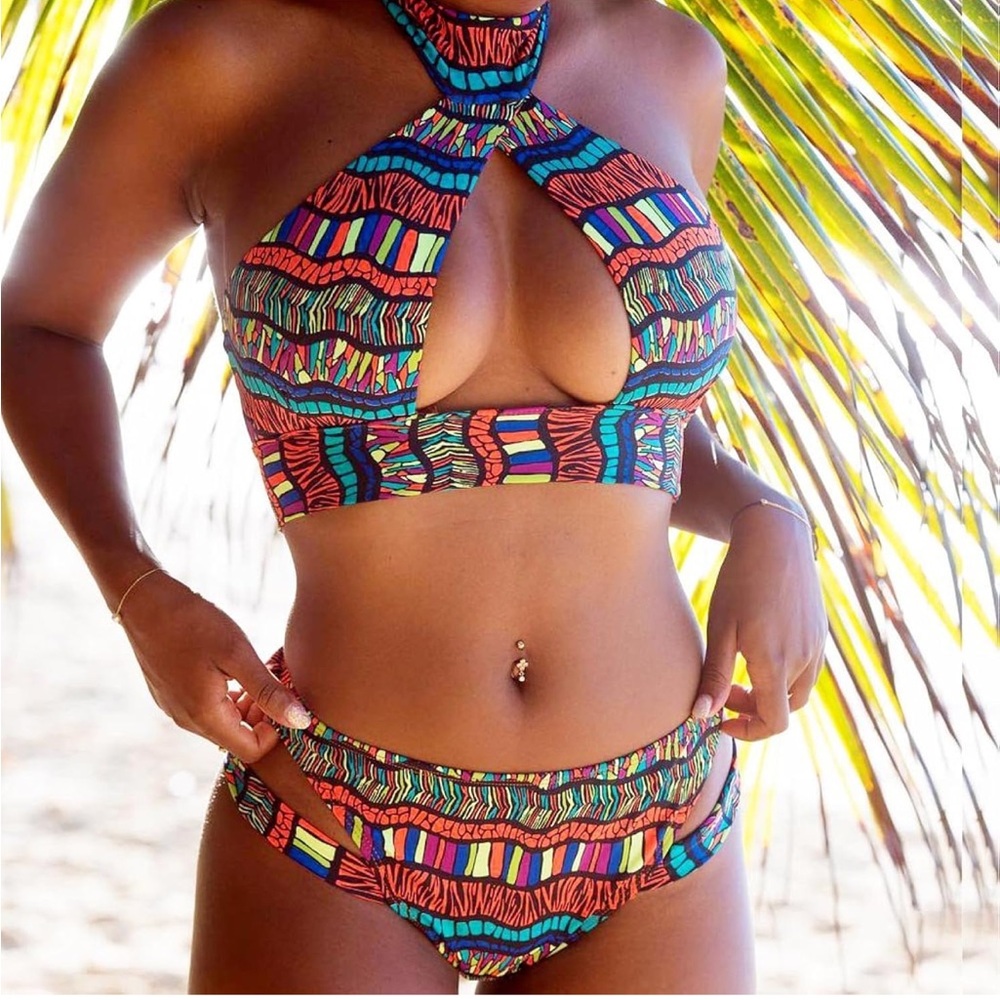 Colorful Striped Bikini Set bikinishe
